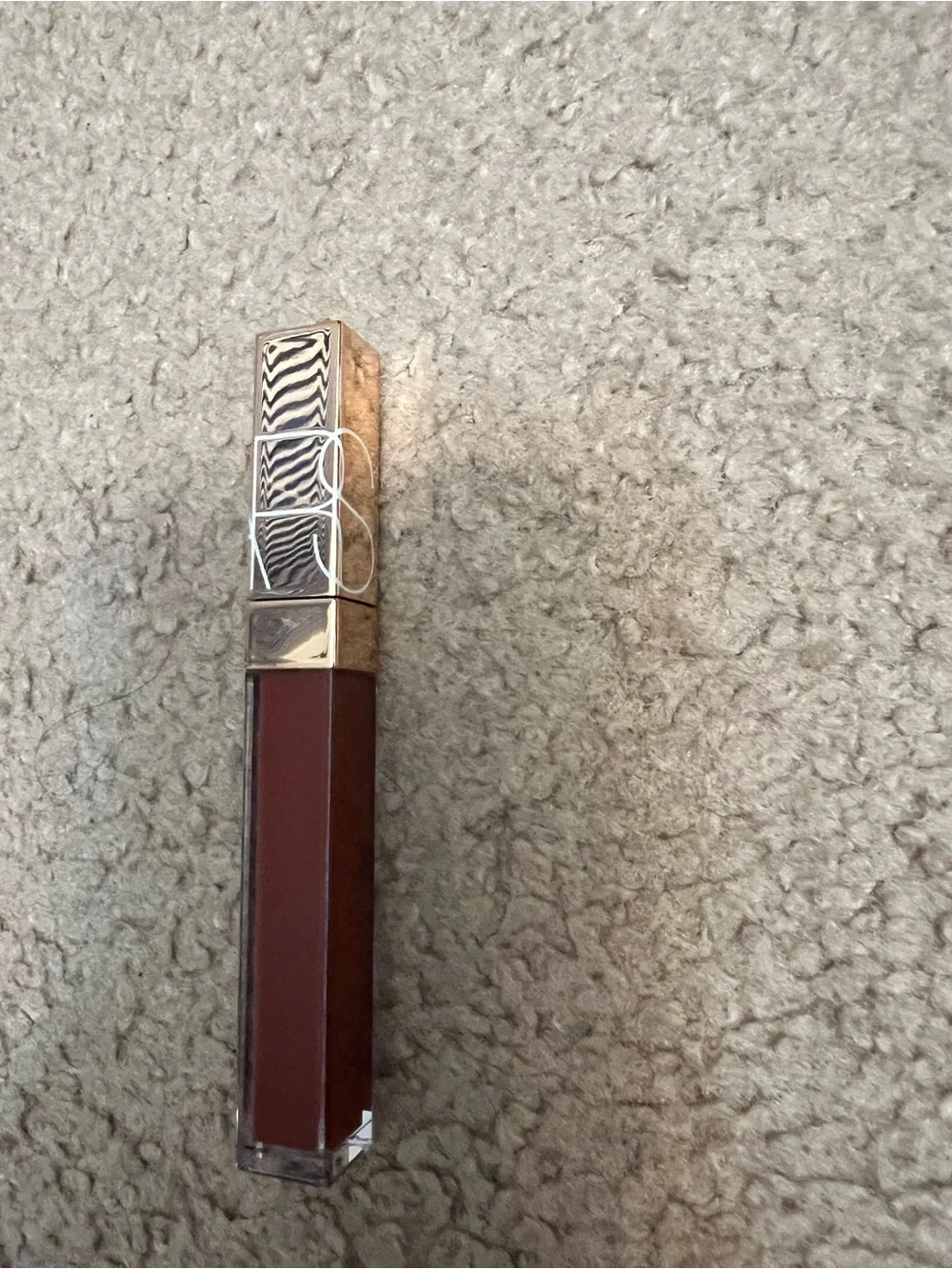 NARS Afterglow Lip Shine Gloss – Aragon 277 Packaging